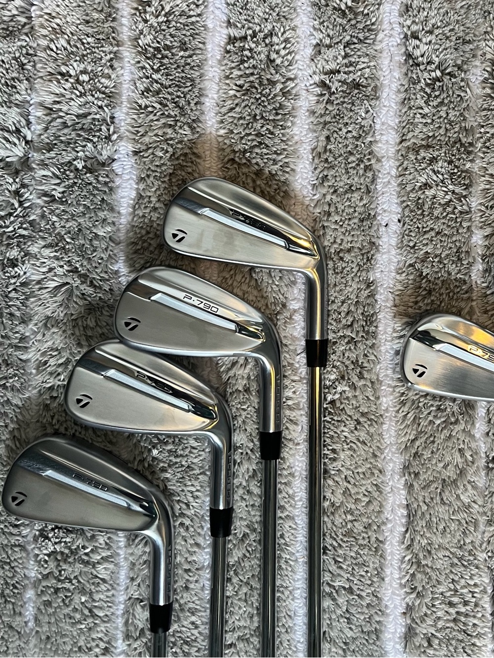 2025 TaylorMade Chrome P790 Right Hand Iron Set 4-PW, DG Flex 105 S300 Silver